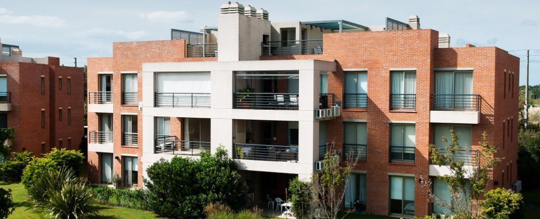 Foto de Alquiler departamento 3 ambientes con jardín - Terrazas de Ayres, imagen 4