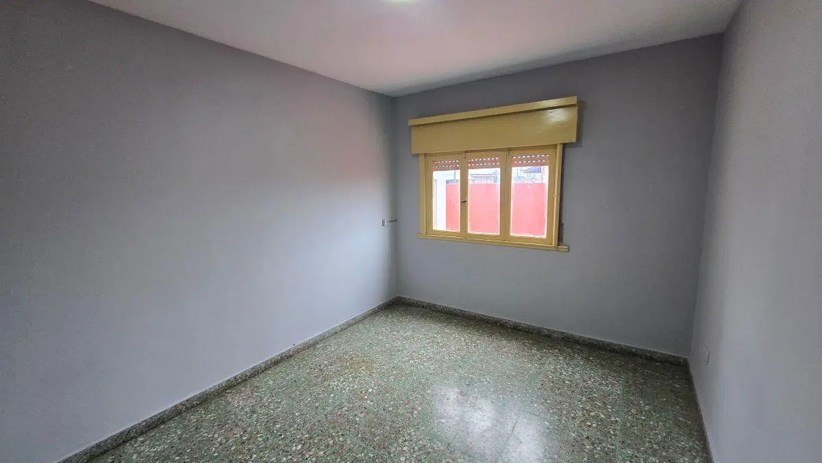 Casa de 80 m2 con 2 dormitorios en alquiler en San José 3