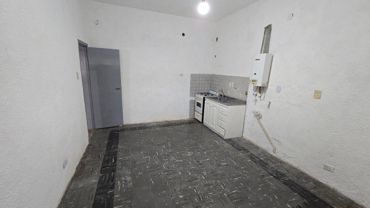 Foto de Departamento de 35 m² con 1 dormitorio en alquiler en Lanús Este, imagen 1