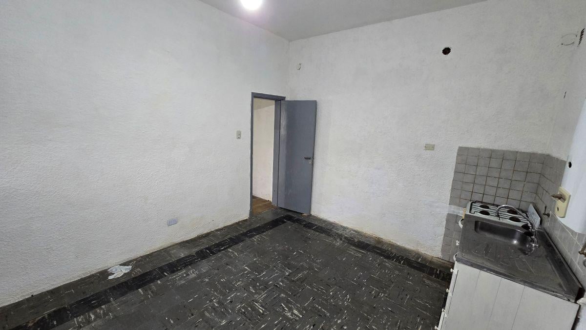 Foto de Departamento de 35 m² con 1 dormitorio en alquiler en Lanús Este, imagen 4
