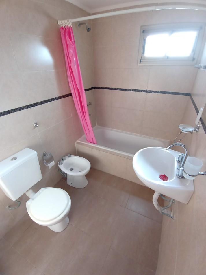 Venta Casa 3 Amb. Barrio Santa Elena. Santa Clara.#318 5