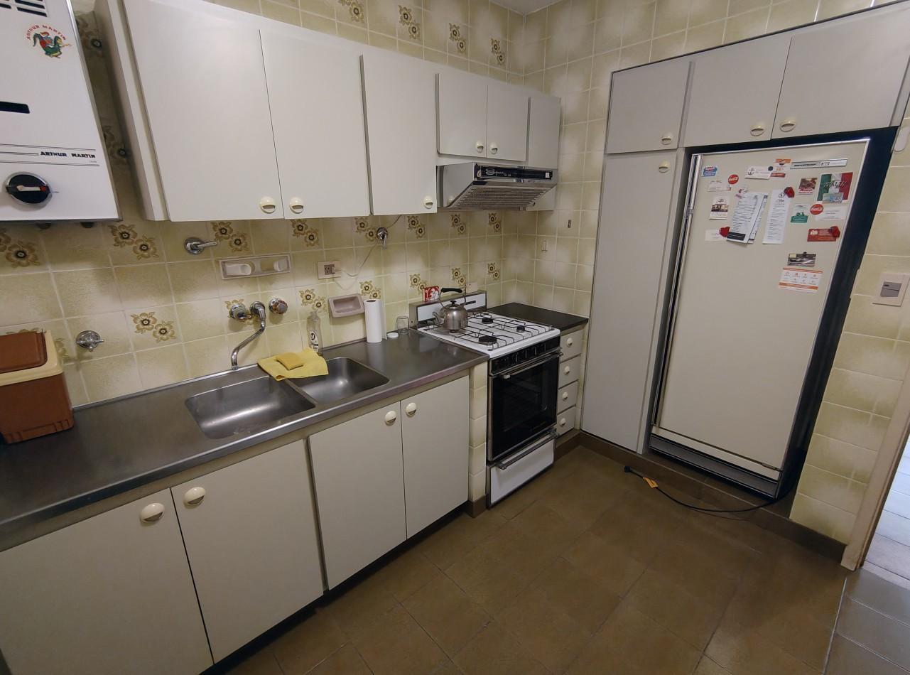 Foto de VENTA DEPTO 3 AMB + DEP. DE SERV/BALCON FRANCES., imagen 3