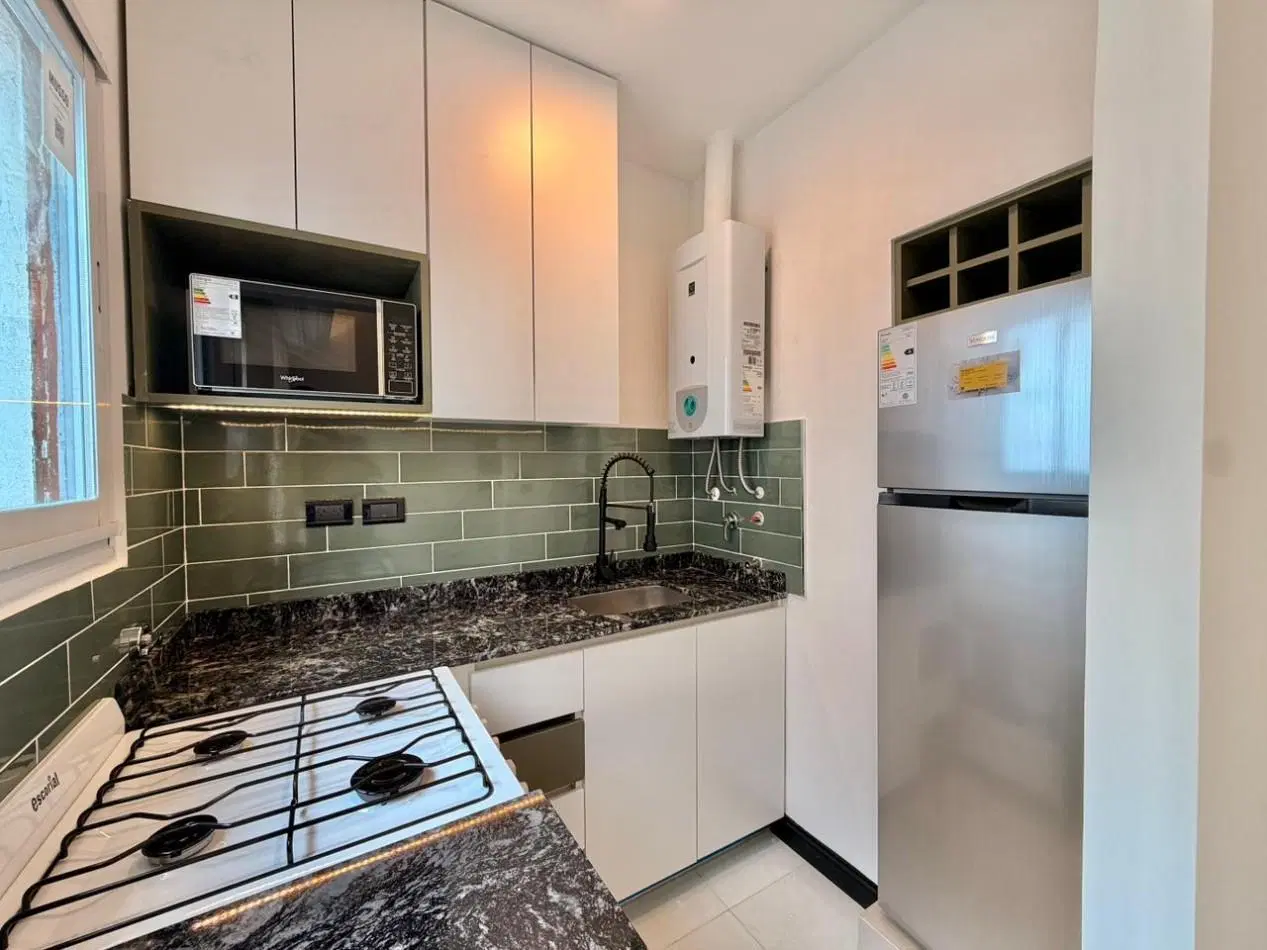 VENTA monoambiente amoblado Centro Mar del Plata 2