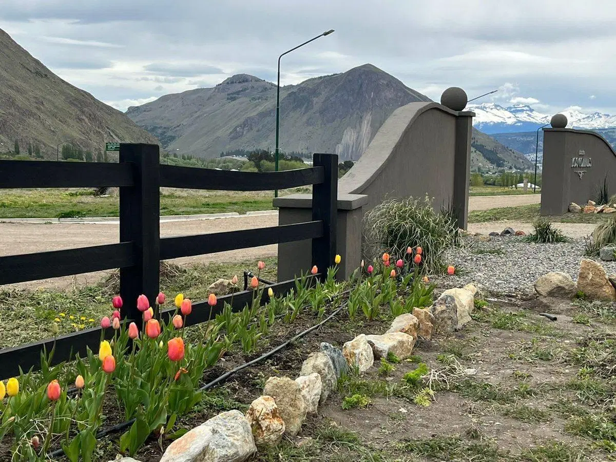 LOTE DE 850M2 A 100 MTS RUTA DE INGRESO A ESQUEL 2