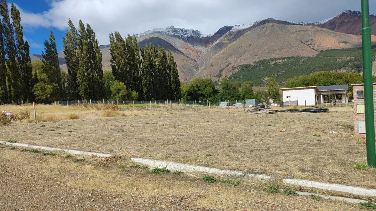 LOTE DE 850M2 A 100 MTS RUTA DE INGRESO A ESQUEL 5