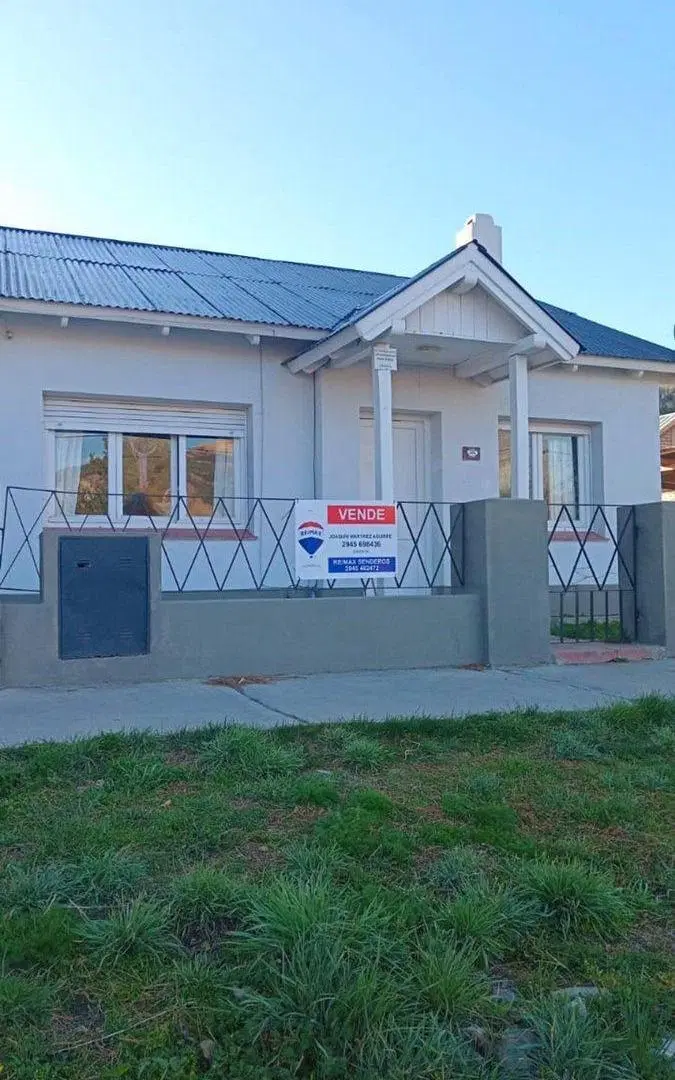 Casa 3 ambientes sobre Calle Don Bosco, Esquel 3