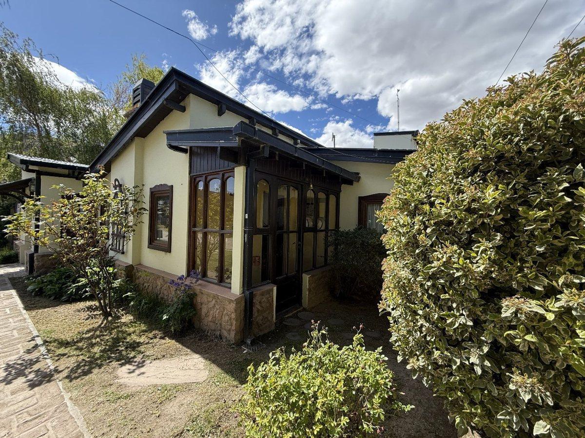 Casa en Esquel con Patio 3 Domitorios Apto Crédito