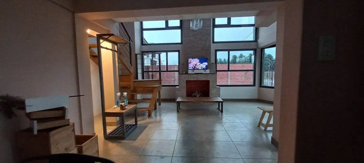Casa con departamento independiente 3