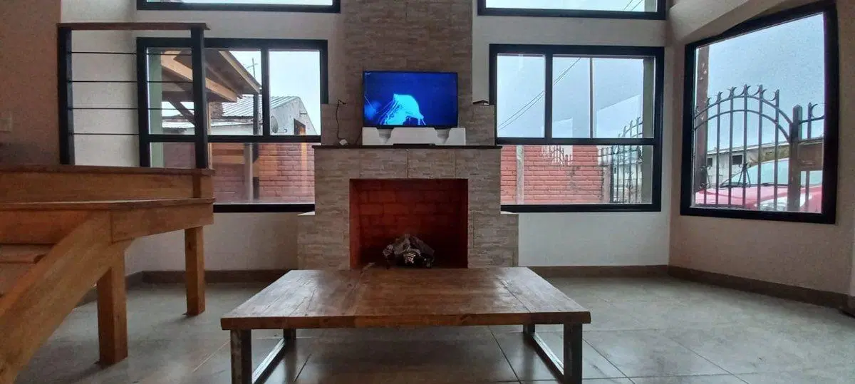 Casa con departamento independiente 4