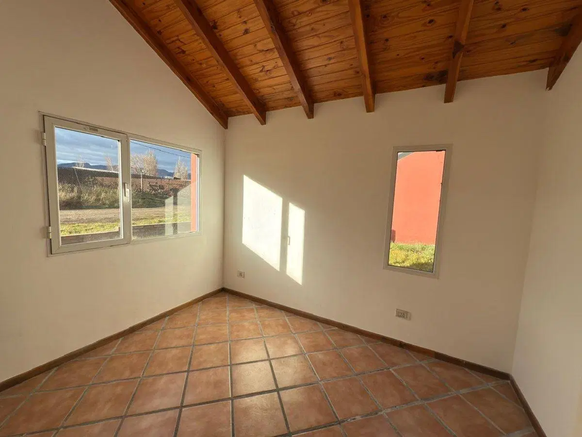 Casa centrica en Trevelin APTA CREDITO 4