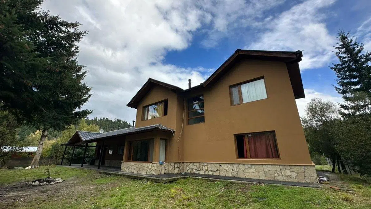 Exclusiva casa con vista al Piltriquitrón 3