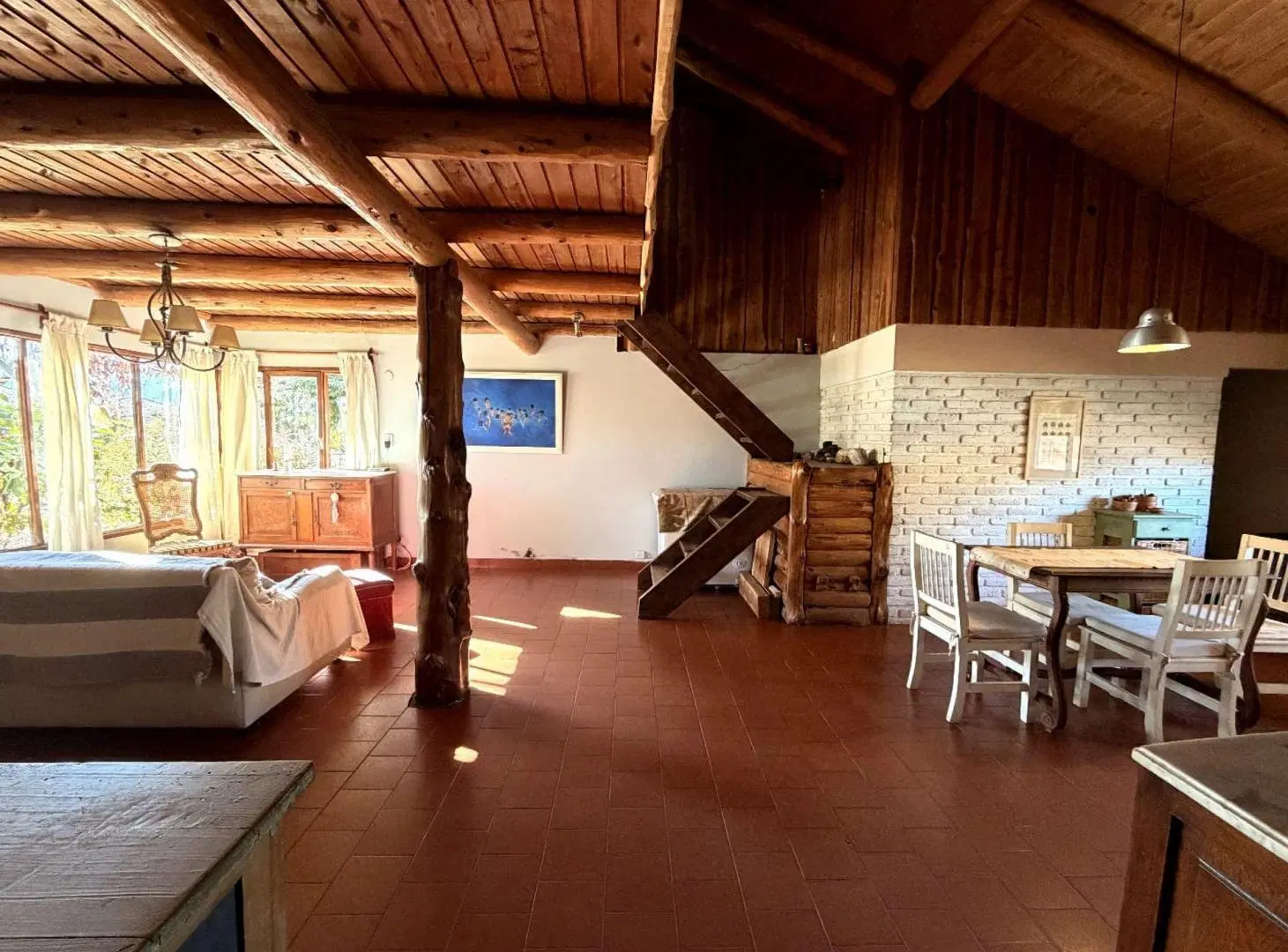 Viví la Patagonia Amplia Casa Familiar El Hoyo 4