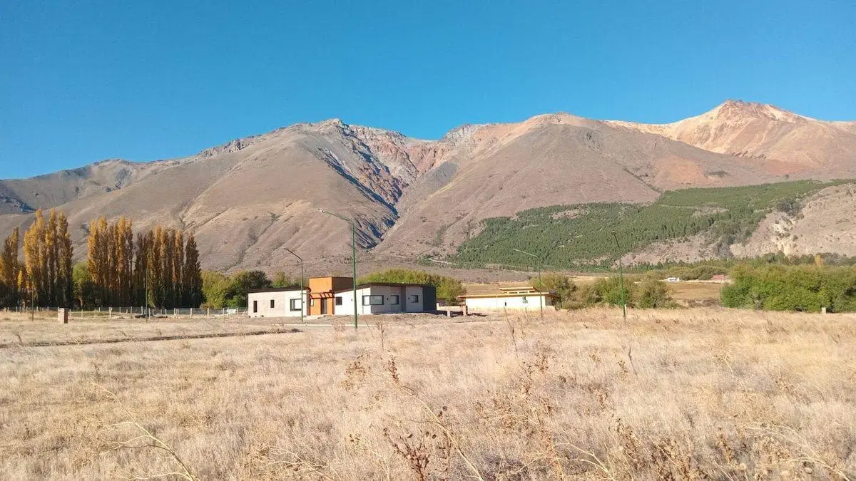 Terreno en Esquel - Barrio Los Cohiues - 2