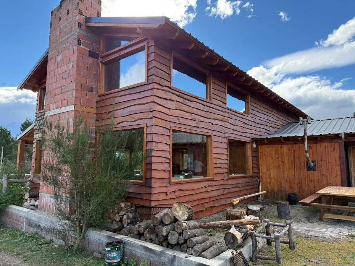 Hostería, confitería y restaurante en Epuyén 3