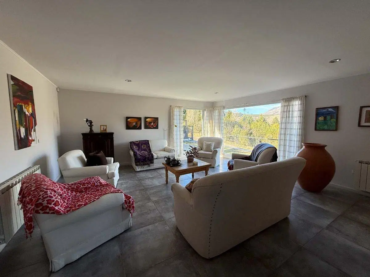 Casa en Esquel con Pileta Climatizada Y Parque 5