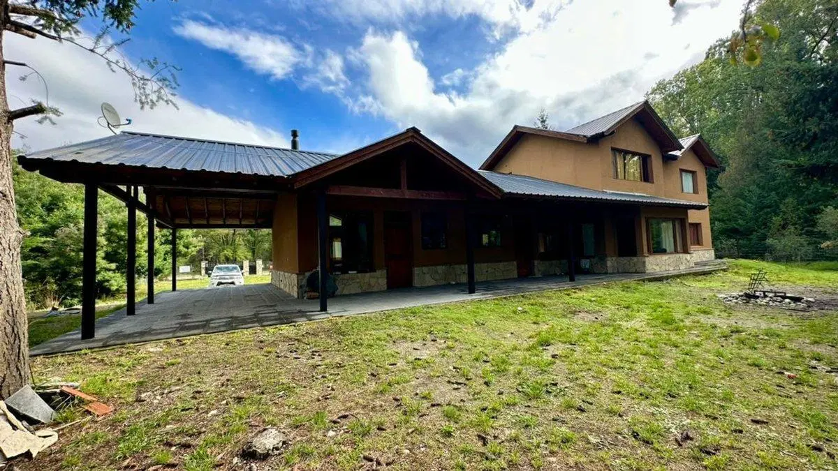 Exclusiva casa con vista al Piltriquitrón 5