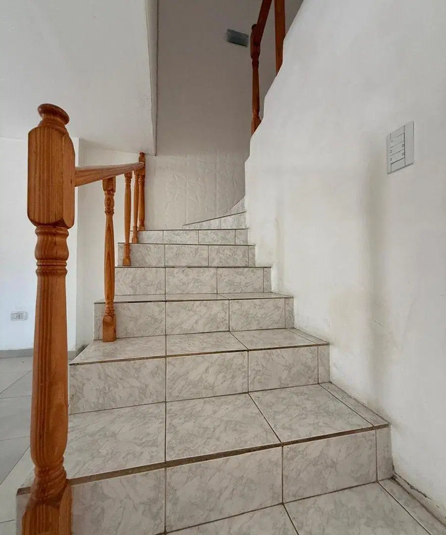 DEPARTAMENTO TIPO DUPLEX DE 3 AMBIENTES 3