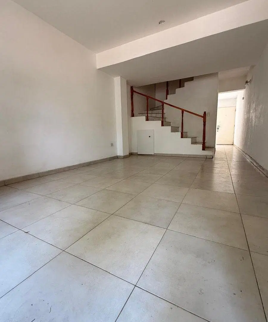 DEPARTAMENTO TIPO DUPLEX DE 3 AMBIENTES 2