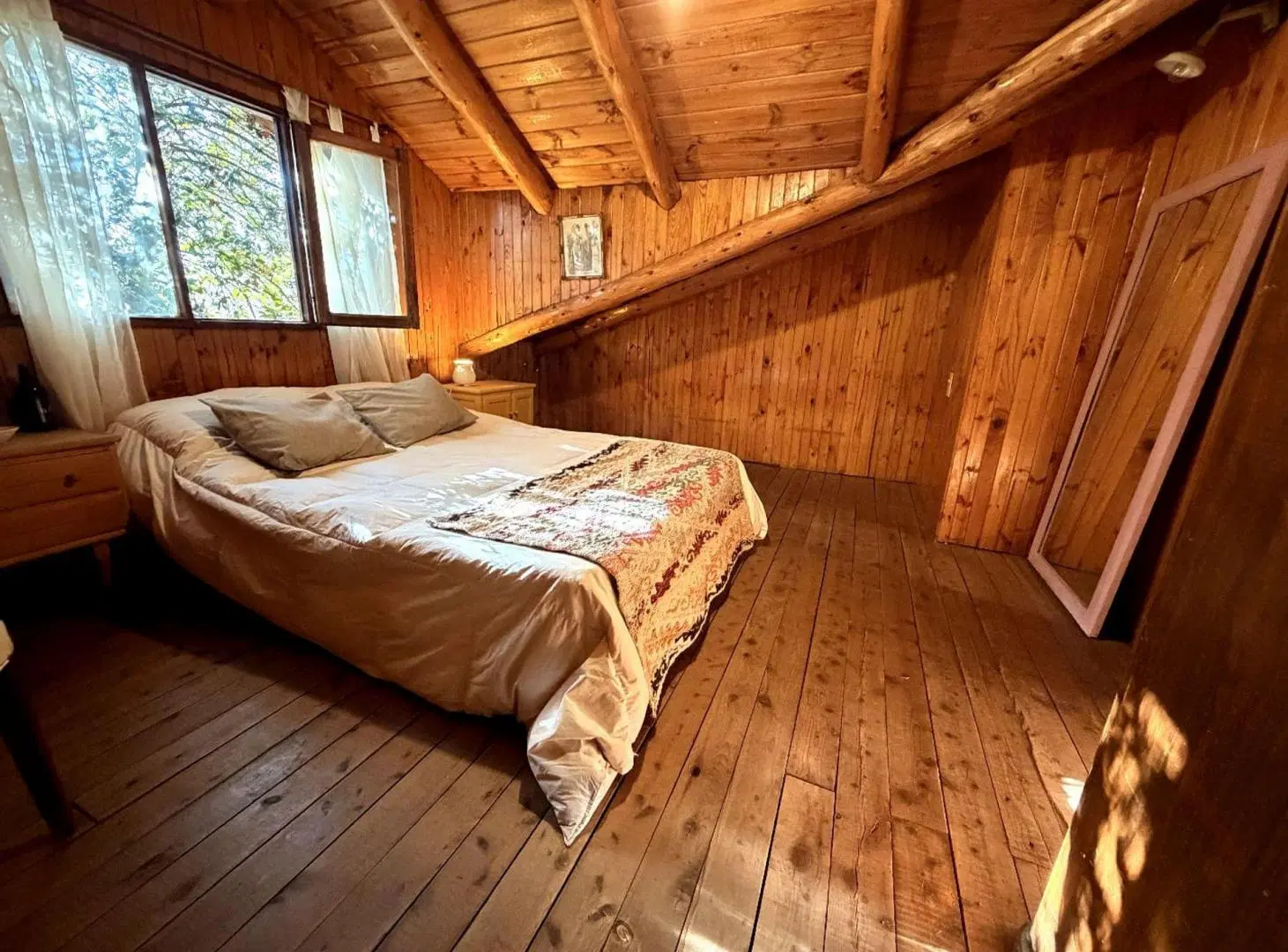 Viví la Patagonia Amplia Casa Familiar El Hoyo 8
