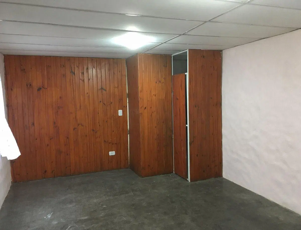 Casa de dos plantas con gran potencial 4