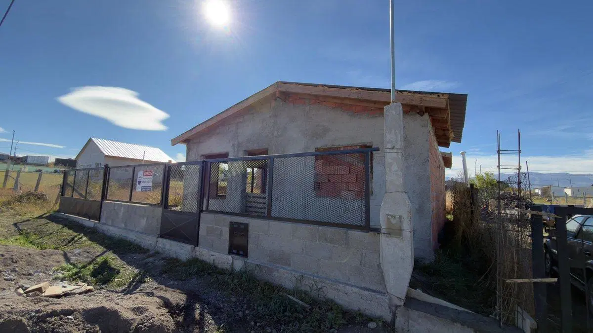 Casa en Trevelin - Oportunidad con Servicios 4