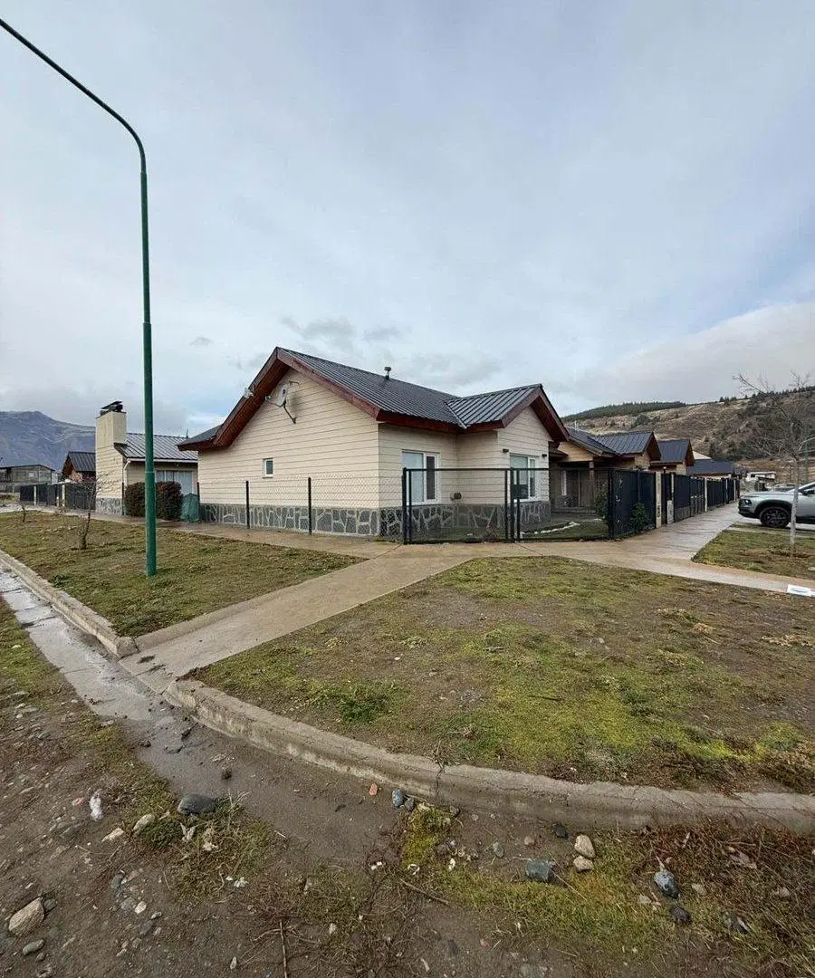 Casa con Quincho Barrio Pioneros 2