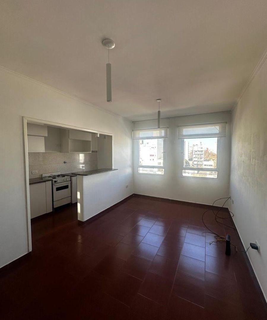 Foto de Av.13y37. La Plata. Plaza Belgrano. Dueño alquilo Depto 1 Dormitorio, imagen 4