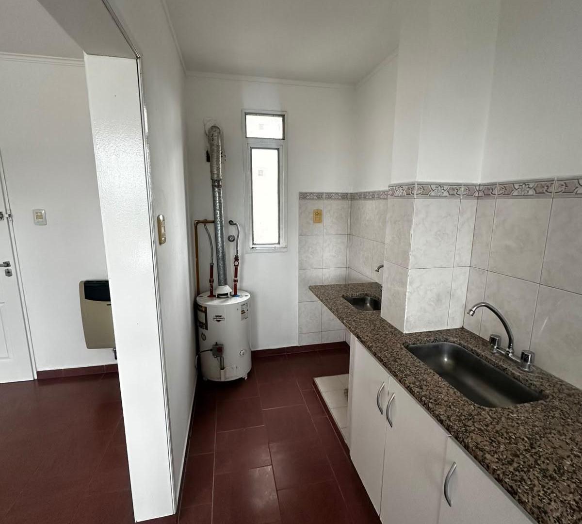 Foto de Av13y37. La Plata. Plaza Belgrano. Dueño Alquilo Depto 1 Dormitorio, imagen 5