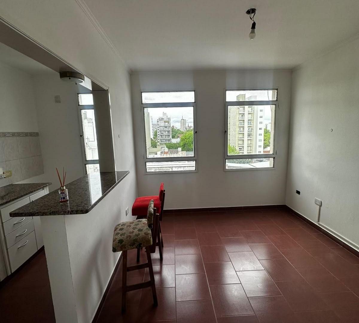Foto de Av13y37. La Plata. Plaza Belgrano. Dueño Alquilo Depto 1 Dormitorio, imagen 2