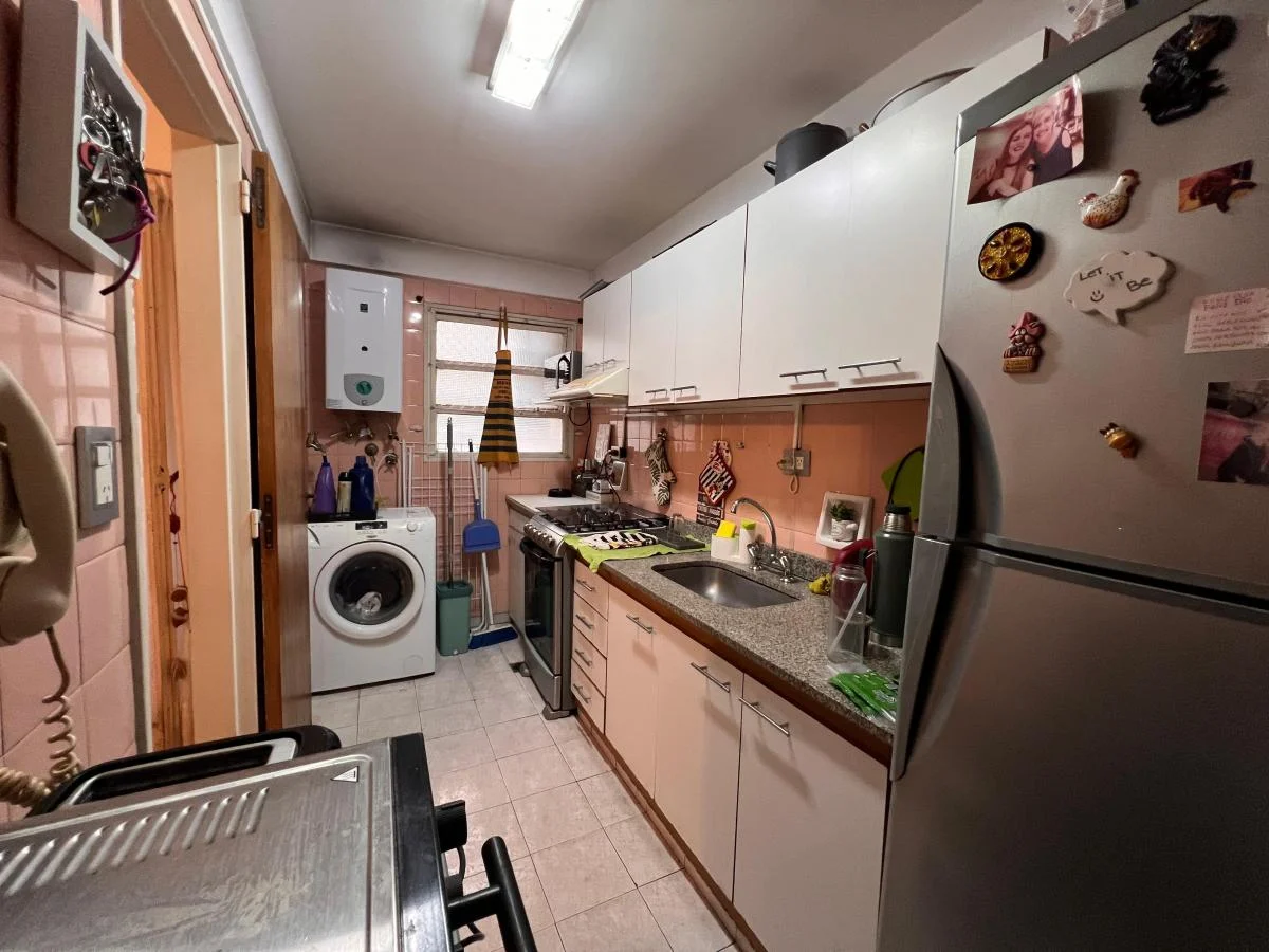 Departamento 3 Ambientes Sobre Av Rivadavia 3