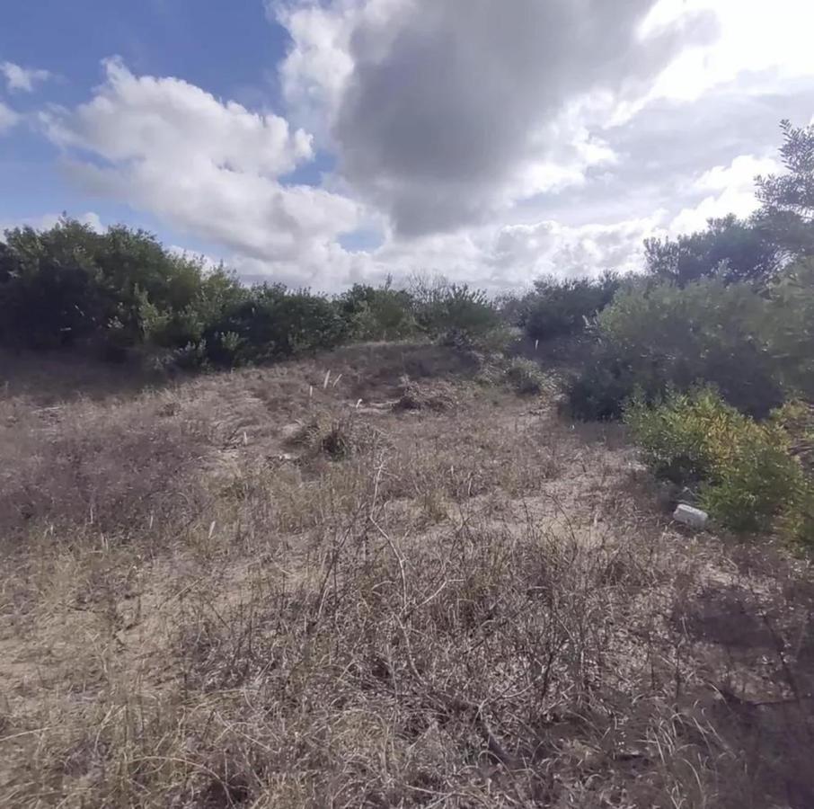 Terreno en Senderos IV Lote 424 de 940 m² Costa Esmeralda 3