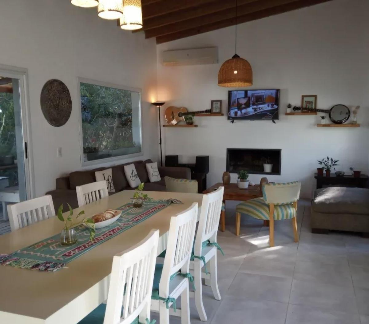 Casa en Barrio Senderos III Lote 454 3 Dorm. Gas Natural 4