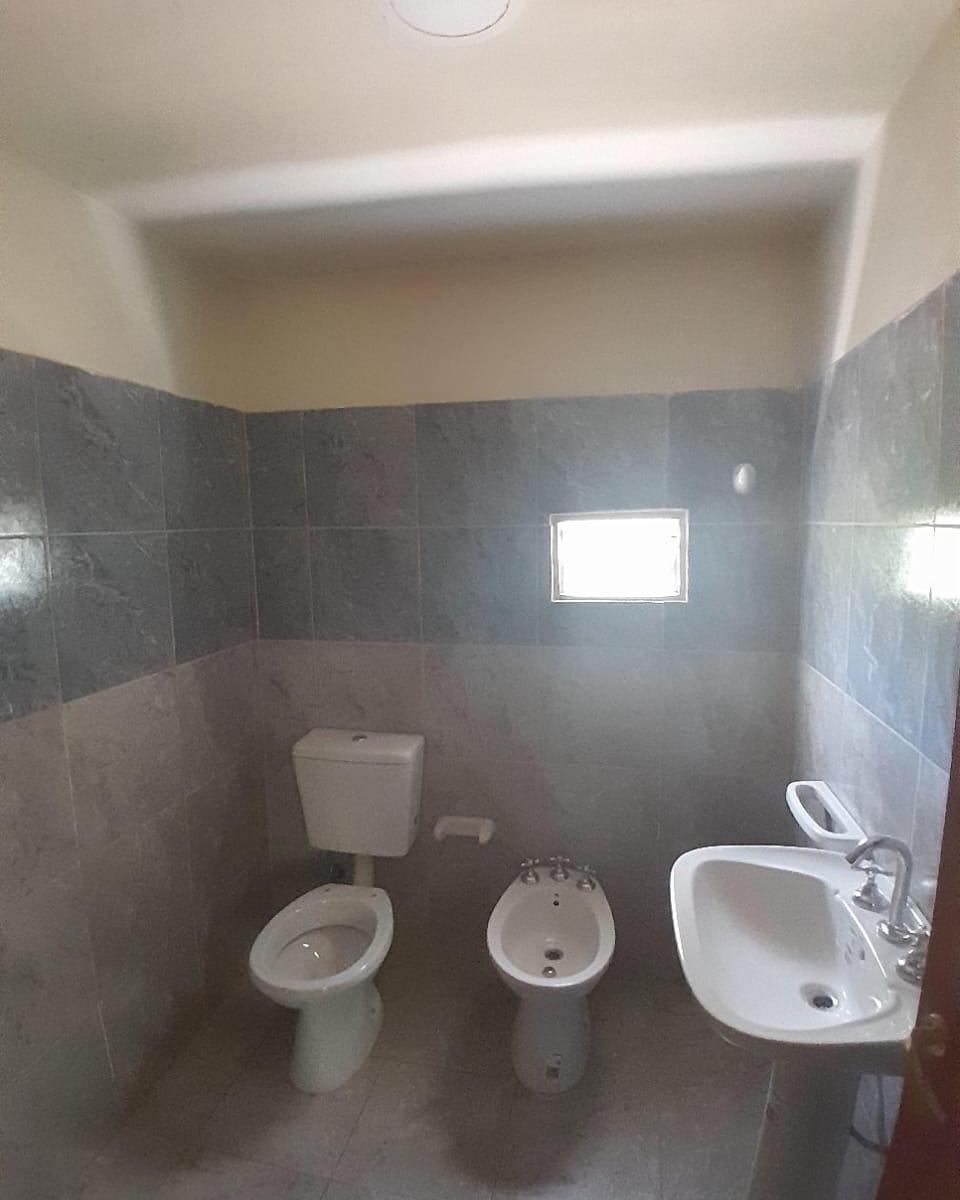 Vendo Casa Reciclada a Nuevo B° Los Pozos, Villa Las Rosas U$s 42,000 2