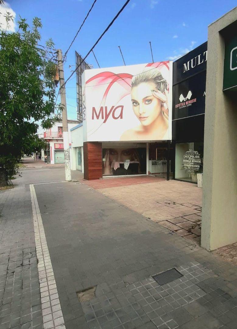 Foto de ALQUILER DE LOCAL SOBRE AVENIDA RAFAEL NUÑEZ 3961, imagen 5