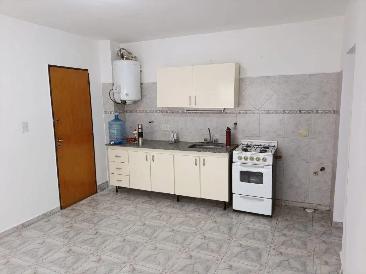 ALQUILER DEPARTAMENTO 2 DORMITORIOS EN CORAZÓN DE CARLOS PAZ, CON COCHERA EXCELENTE UBICACIÓN 5