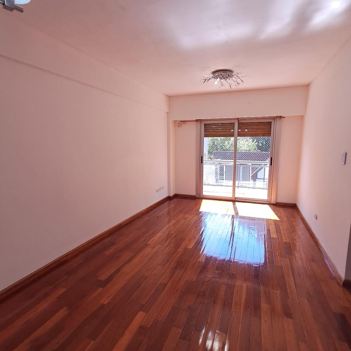 Alquiler Departamento 3 Ambientes y Cochera Centro de Quilmes. 2