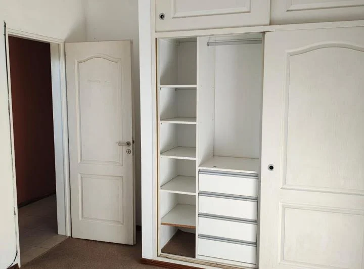 Alquiler departamento 2 ambientes en Quilmes Oeste, Velez Sarfield 2385. 5