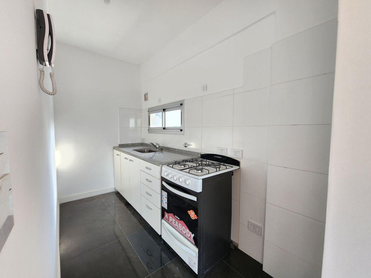 Foto de Alquiler Quilmes Este Depto 2 Ambientes C/ Cochera, imagen 5