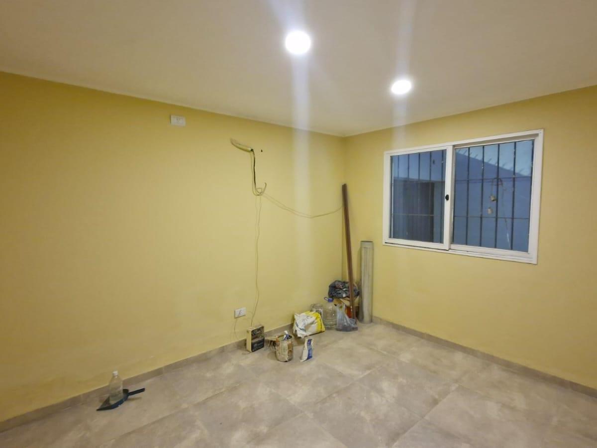 Casa Esquina en Sexta Sección 2