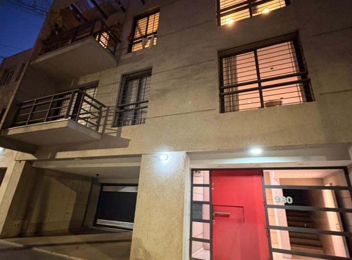 Hermoso Departamento en Edificio. 1