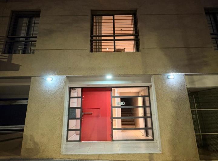 Hermoso Departamento en Edificio. 2