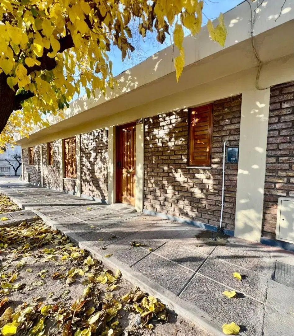 Casa en Alquiler - Dorrego, Guaymallen 2