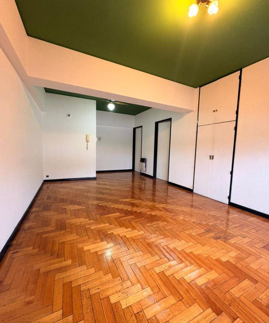 Foto de Departamento 1 Dormitorio en Alquiler | Pleno Centro de Mendoza, imagen 2