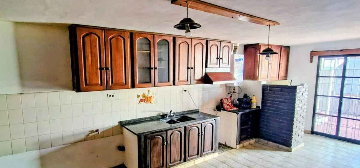 Casa en alquiler, 3 dormitorios Alto Alberdi 2
