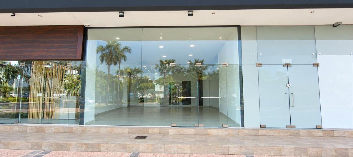 Foto de EN VENTA LOCAL COMERCIAL VILLA CARLOS PAZ, imagen 5