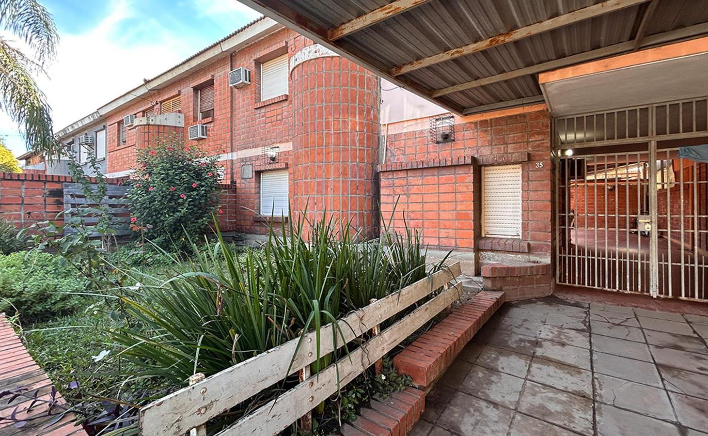 Alquiler | Casa de 4 dormitorios | Bo. Jorge Newbery