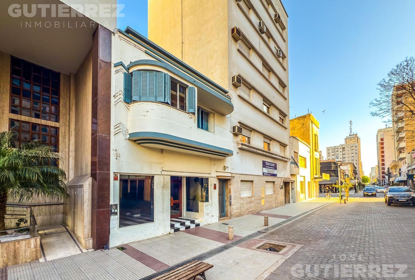Casa mas local comercial en Bahia Blanca