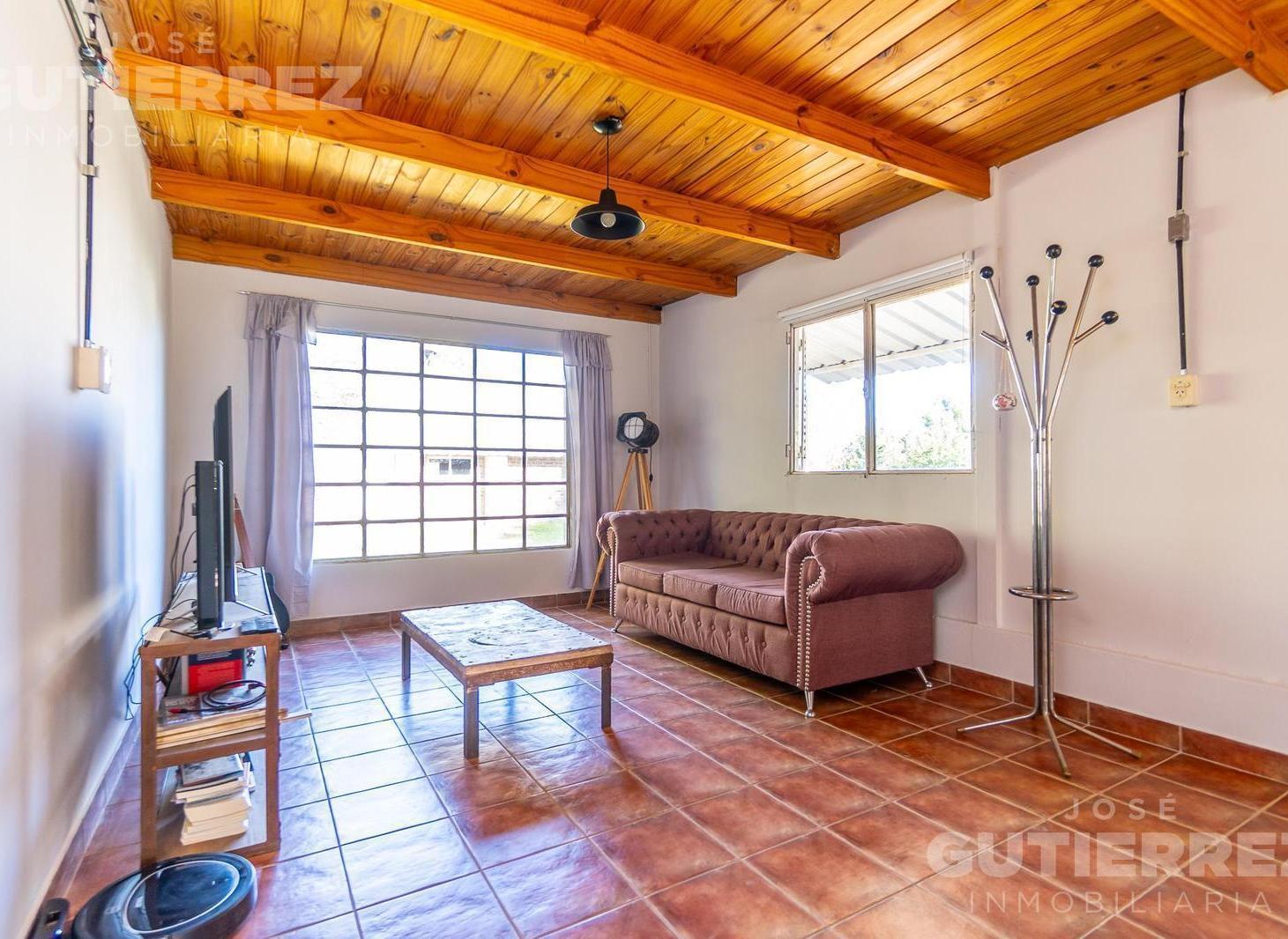 Foto de Casa quinta en venta con pileta y quincho, Barrios Las Lomitas, Bahía, imagen 2