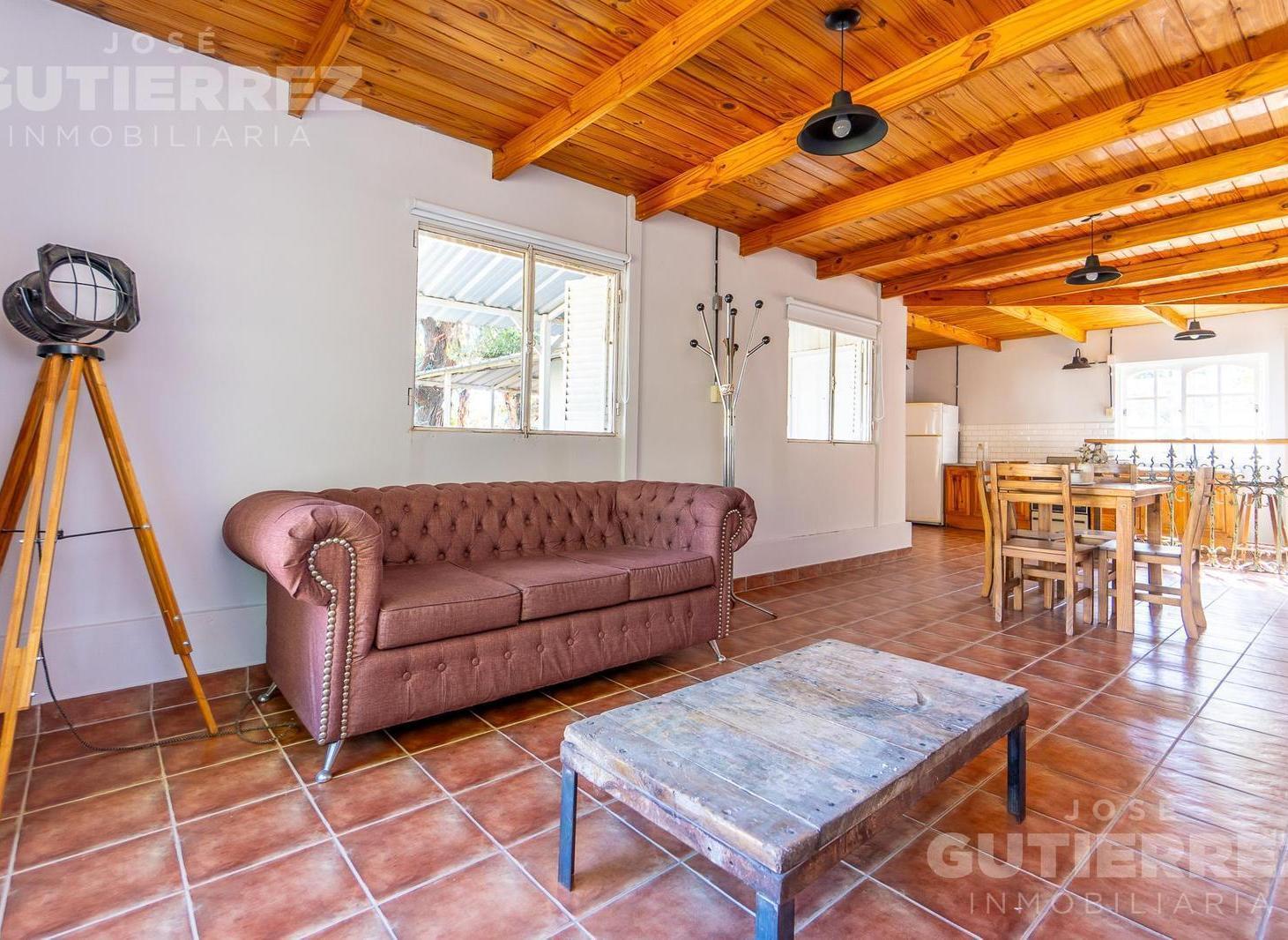 Foto de Casa quinta en venta con pileta y quincho, Barrios Las Lomitas, Bahía, imagen 1
