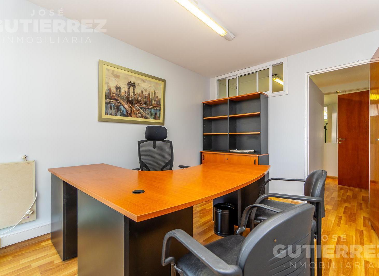 Foto de Oficinas en venta Alsina 35 vista a la plaza, imagen 3